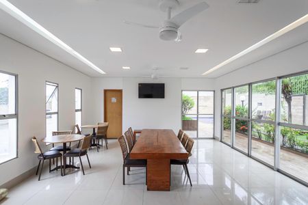 Apartamento à venda com 75m², 3 quartos e 2 vagas Apartamento à venda com 75m², 3 quartos e 2 vagasÁrea comum - Salão de festas