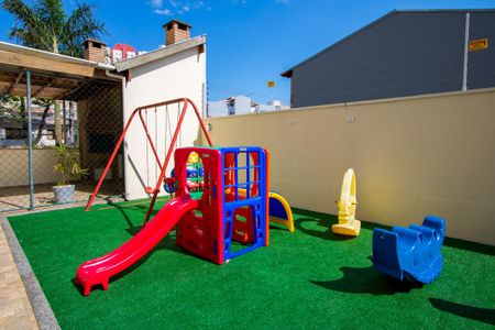 Apartamento à venda com 65m², 2 quartos e 2 vagasÁrea comum - Playground