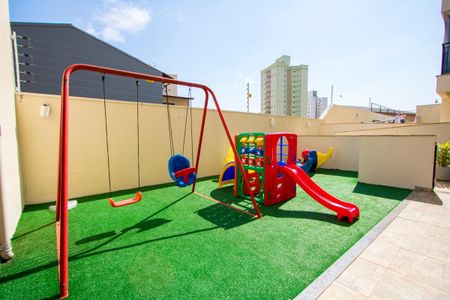 Apartamento à venda com 65m², 2 quartos e 2 vagasÁrea comum - Playground