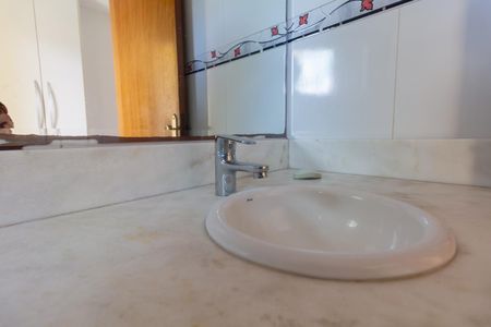 Casa para alugar com 169m², 3 quartos e 5 vagasBanheiro 1