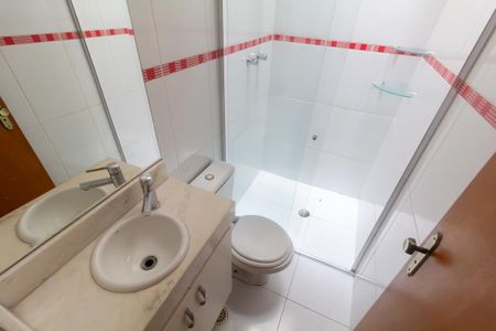 Casa para alugar com 169m², 3 quartos e 5 vagasBanheiro 2