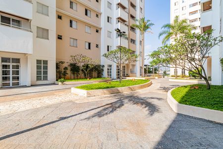 Apartamento à venda com 57m², 3 quartos e 1 vagaÁrea comum