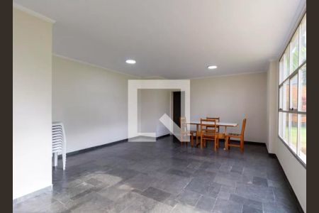 Apartamento à venda com 135m², 3 quartos e 1 vaga Apartamento à venda com 135m², 3 quartos e 1 vagaÁrea comum - Salão de Festas