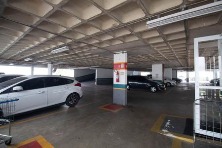 Apartamento à venda com 49m², 2 quartos e 1 vaga Apartamento à venda com 49m², 2 quartos e 1 vagaGaragem