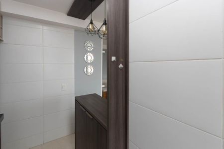 Apartamento à venda com 49m², 2 quartos e 1 vaga Apartamento à venda com 49m², 2 quartos e 1 vagaCozinha - Armários