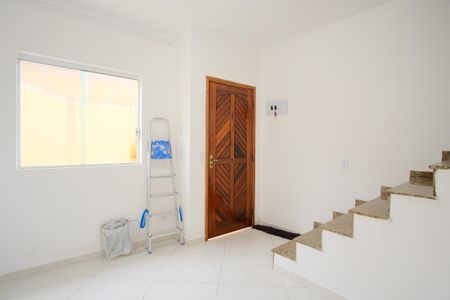 Sala de casa de condomínio à venda com 2 quartos, 75m² em Vila Esperança, São Paulo