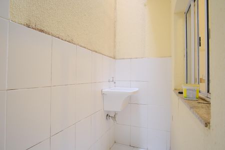 Casa de condomínio para alugar com 75m², 2 quartos e 1 vagaÁrea de Serviço
