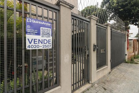 Casa de condomínio à venda com 80m², 2 quartos e 1 vaga Casa de condomínio à venda com 80m², 2 quartos e 1 vagaFachada