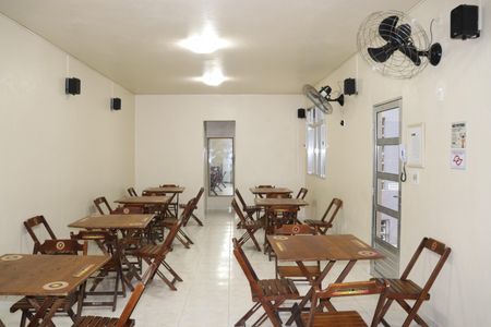 Apartamento para alugar com 70m², 2 quartos e sem vagaSalão de Festas