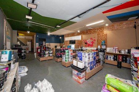 Casa à venda com 250m², 3 quartos e 4 vagasSalão comercial