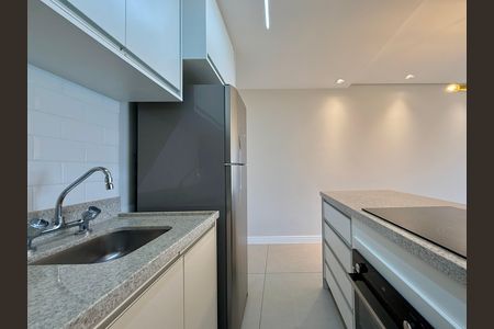 Cozinha   de apartamento à venda com 1 quarto, 64m² em Vila Cordeiro, São Paulo