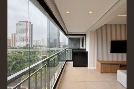 Sacada de apartamento à venda com 1 quarto, 64m² em Vila Cordeiro, São Paulo