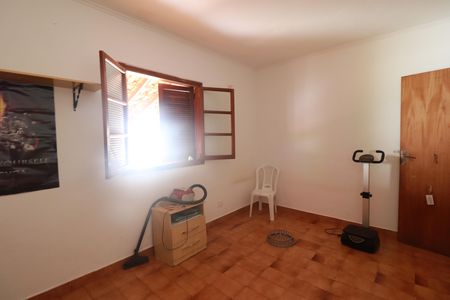 Casa para alugar com 1600m², 4 quartos e 12 vagasQuarto 2