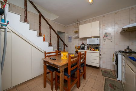 Casa para alugar com 200m², 3 quartos e 1 vaga Casa para alugar com 200m², 3 quartos e 1 vagaCozinha