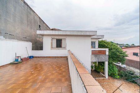 Casa à venda com 259m², 2 quartos e 2 vagas Casa à venda com 259m², 2 quartos e 2 vagasVaranda