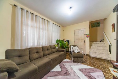 Casa à venda com 259m², 2 quartos e 2 vagas Casa à venda com 259m², 2 quartos e 2 vagasSala