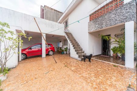Casa à venda com 259m², 2 quartos e 2 vagas Casa à venda com 259m², 2 quartos e 2 vagasQuintal e Garagem