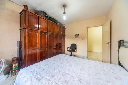 Casa à venda com 259m², 2 quartos e 2 vagas Casa à venda com 259m², 2 quartos e 2 vagasQuarto 2