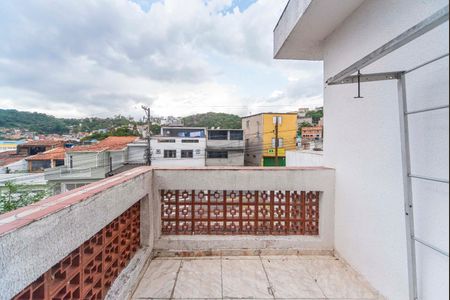 Casa à venda com 259m², 2 quartos e 2 vagas Casa à venda com 259m², 2 quartos e 2 vagasVaranda do Quarto 1