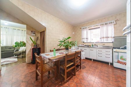 Casa à venda com 259m², 2 quartos e 2 vagas Casa à venda com 259m², 2 quartos e 2 vagasCozinha