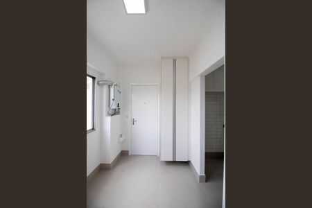 Apartamento à venda com 121m², 3 quartos e 2 vagas Apartamento à venda com 121m², 3 quartos e 2 vagasÁrea de Serviço