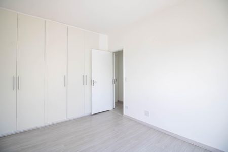Suíte  de apartamento à venda com 3 quartos, 121m² em Jardim Ampliacao, São Paulo