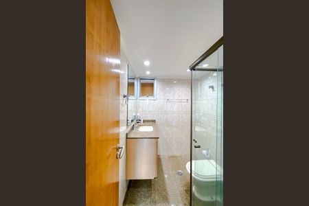 Apartamento para alugar com 107m², 3 quartos e 2 vagasBanheiro