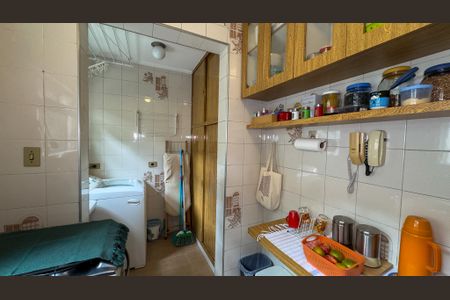 Apartamento à venda com 56m², 2 quartos e sem vaga Apartamento à venda com 56m², 2 quartos e sem vagaCozinha e Área de Serviço