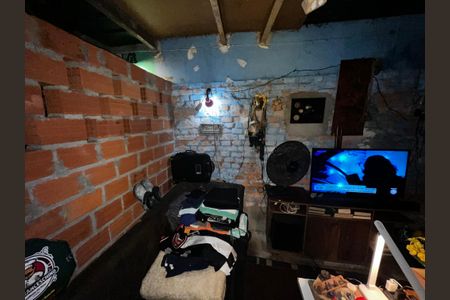 Casa à venda com 175m², 2 quartos e sem vaga Casa à venda com 175m², 2 quartos e sem vagaSala