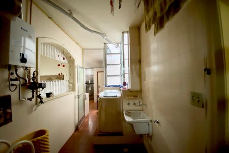 Apartamento à venda com 167m², 3 quartos e 1 vagaÁrea de Serviço