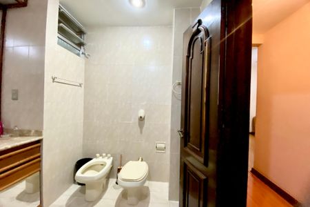 Apartamento à venda com 167m², 3 quartos e 1 vagaSuite 