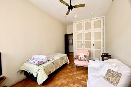 Apartamento à venda com 167m², 3 quartos e 1 vagaQuarto 2