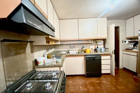 Apartamento à venda com 167m², 3 quartos e 1 vagaCozinha 