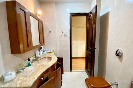 Apartamento à venda com 167m², 3 quartos e 1 vagaBanheiro social 