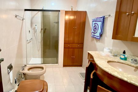 Apartamento à venda com 167m², 3 quartos e 1 vagaBanheiro social 