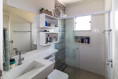 Casa à venda com 280m², 4 quartos e 5 vagasBanheiro 3