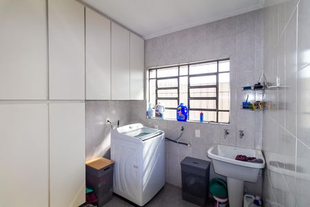 Casa à venda com 280m², 4 quartos e 5 vagasÁrea de Serviço