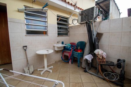 Casa para alugar com 250m², 4 quartos e 2 vagasÁrea de Serviço