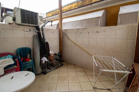 Casa para alugar com 250m², 4 quartos e 2 vagasÁrea de Serviço