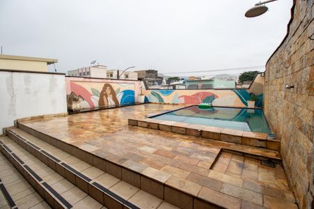 Casa para alugar com 250m², 4 quartos e 2 vagasPiscina