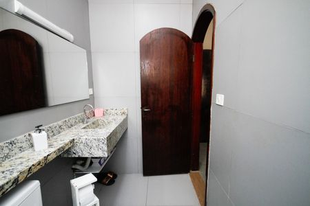 Casa para alugar com 275m², 4 quartos e 3 vagasBanheiro da Suíte 2