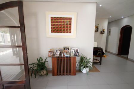 Sala de casa para alugar com 4 quartos, 275m² em Balneario Flórida, Praia Grande