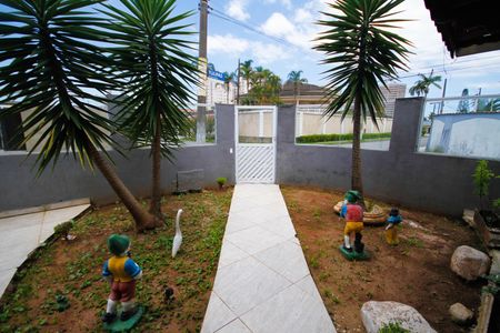 Casa para alugar com 275m², 4 quartos e 3 vagasQuintal