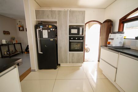 Casa para alugar com 275m², 4 quartos e 3 vagasCozinha