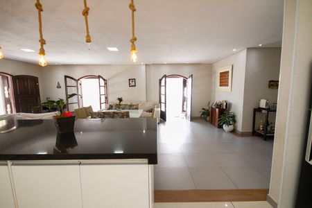 Casa para alugar com 275m², 4 quartos e 3 vagasCozinha