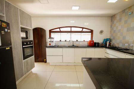 Casa para alugar com 275m², 4 quartos e 3 vagasCozinha