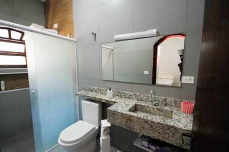 Casa para alugar com 275m², 4 quartos e 3 vagasBanheiro da Suíte 2