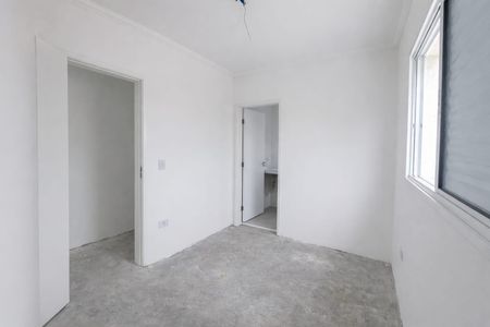 Casa à venda com 130m², 3 quartos e 4 vagasSuíte 2