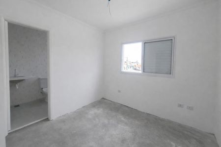 Casa à venda com 130m², 3 quartos e 4 vagasSuíte 2