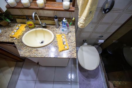 Apartamento à venda com 107m², 3 quartos e 1 vaga Apartamento à venda com 107m², 3 quartos e 1 vagaBanheiro da Suíte
